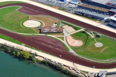 Hippodrome de Lyon-La Soie, où se déroulera le Congrès National 2026 du réseau COORACE.