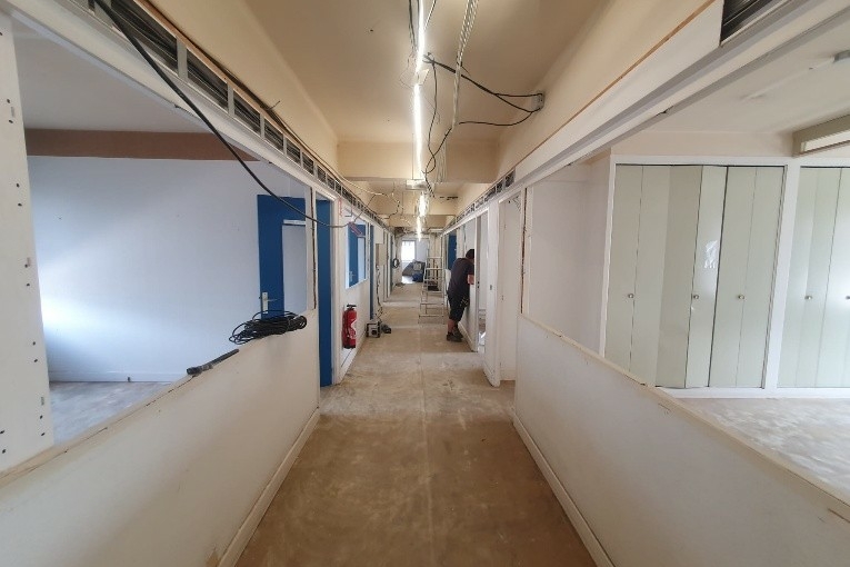 Photographie des travaux de rénovation dans les futurs locaux d'INTERMED situés au 2 rue de l'Industrie à Besançon